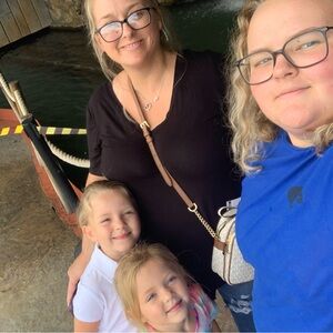 Meet your Posher, Harli